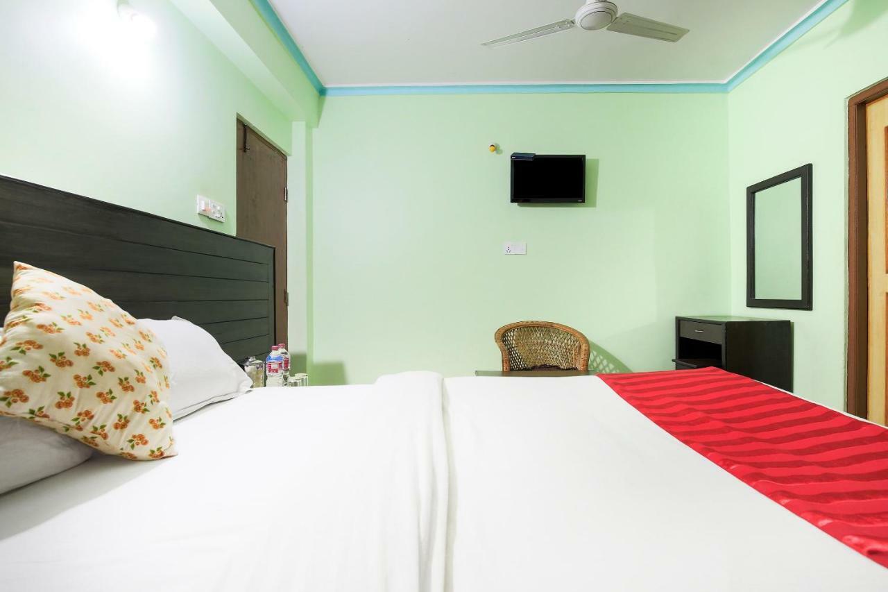 Hotel Rudrakshya Покхара Екстер'єр фото