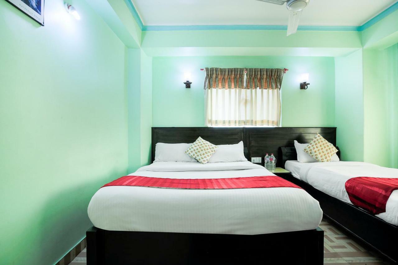 Hotel Rudrakshya Покхара Екстер'єр фото