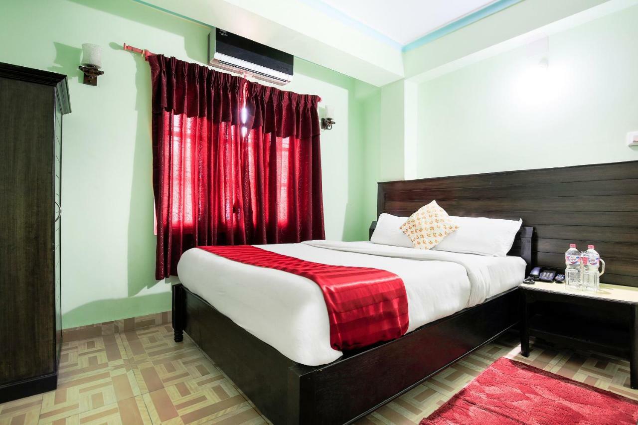 Hotel Rudrakshya Покхара Екстер'єр фото