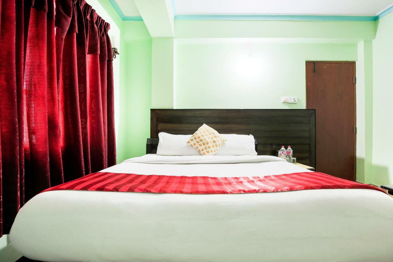 Hotel Rudrakshya Покхара Екстер'єр фото